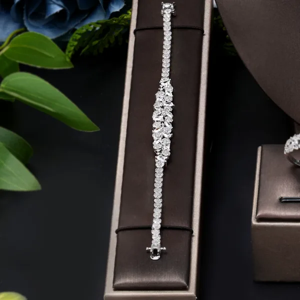 Luxury Wedding Jewelry Set - Image 5