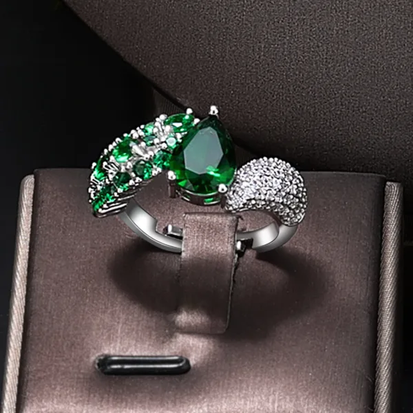 Waterdrop Bridal Jewelry Set - Image 4