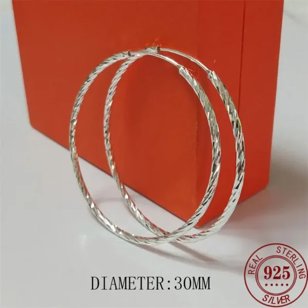 Senlissi Gold Hoop Earrings - Image 10