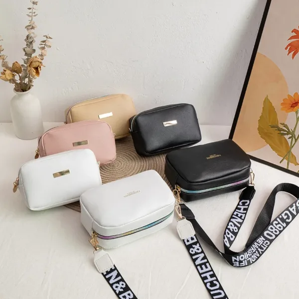 Spring/Summer Shoulder Bag - Image 2