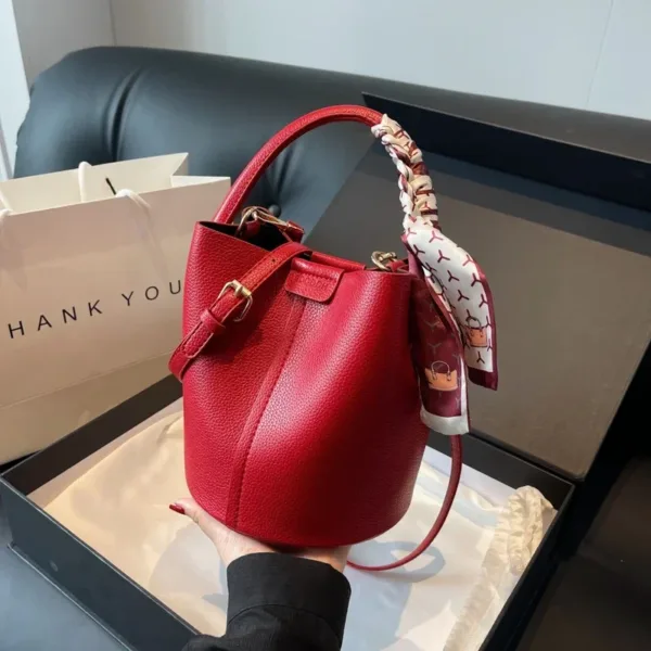 High-End Bucket Bag - Image 2