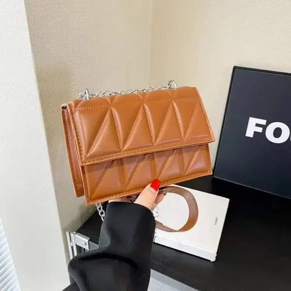 Chain Square Shoulder Bag - Image 8