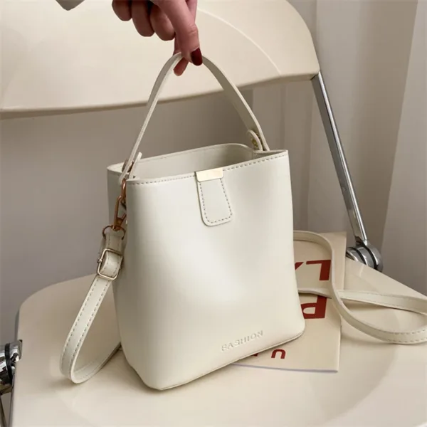 Trendy Retro PU Bucket Bag