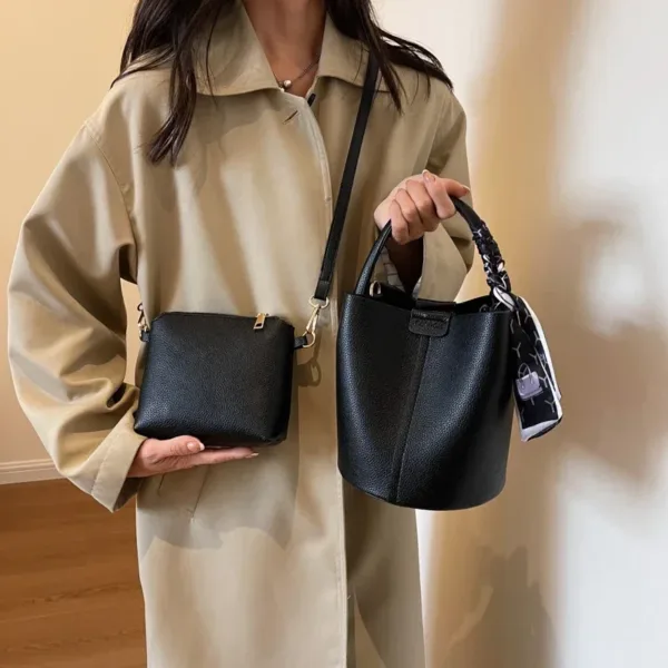 High-End Bucket Bag - Image 4