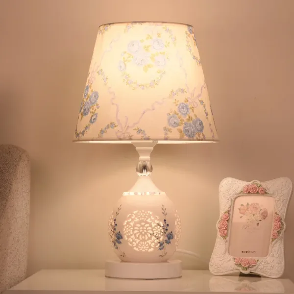 European-Style Crystal Table Lamp Ins Simple Modern Bedroom Warm Romantic Fashion Creative Decorative Bedside Lamp - Image 2