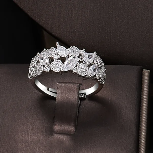 Luxury Wedding Jewelry Set - Image 3